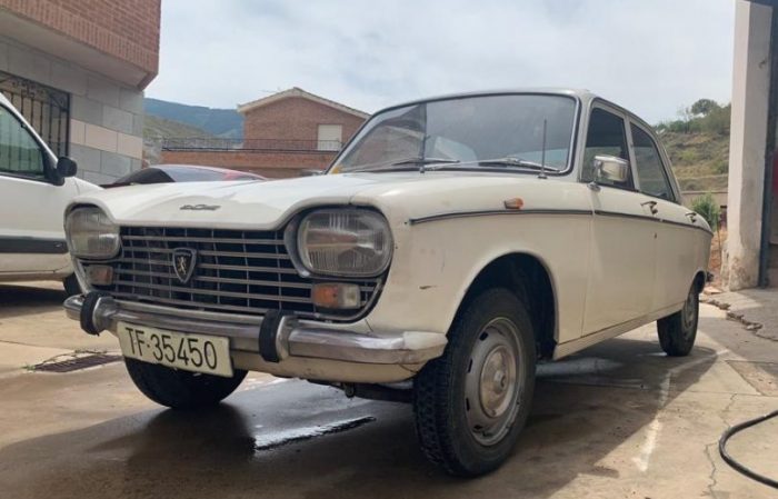 1966 Peugeot 204