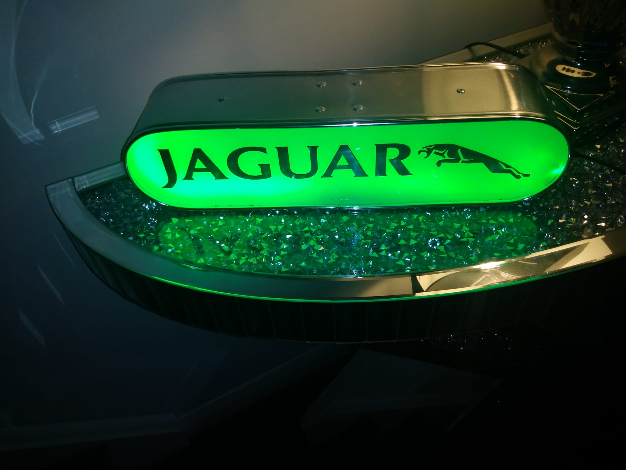 Jaguar logo light Evoke Classics online auctions