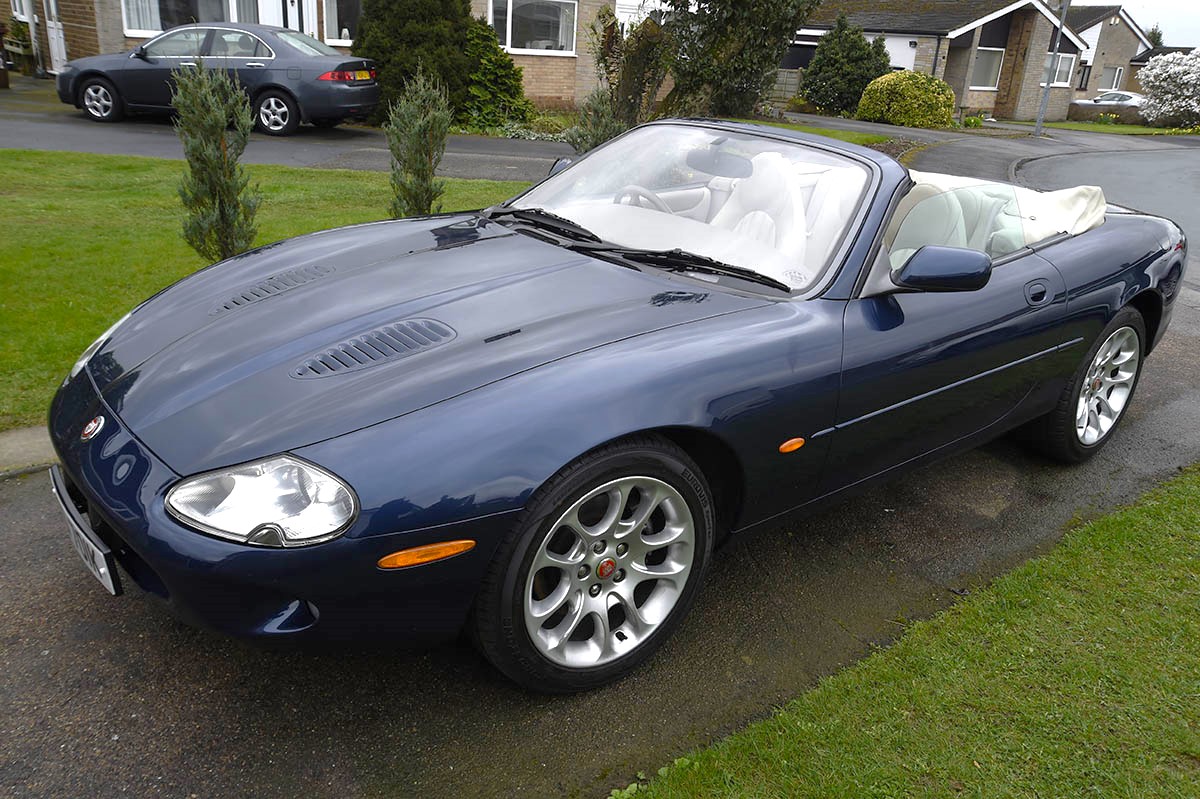 1999 Jaguar XKR Evoke Classics classic cars auctions