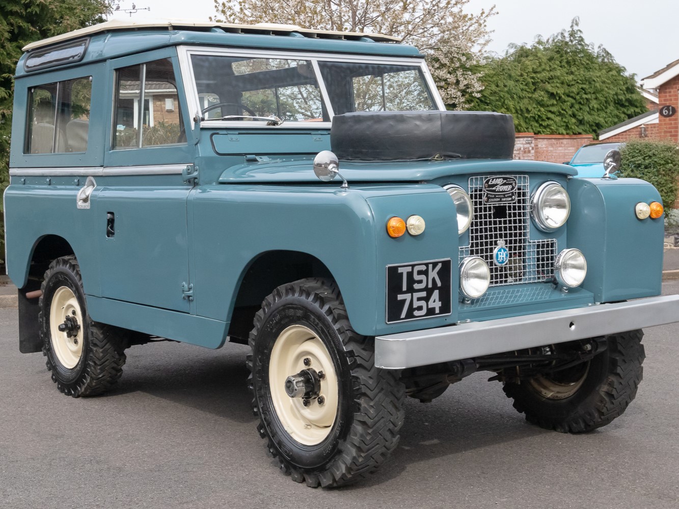 1960 Land Rover Series II Station Wagon Evoke Classics classic cars auction online